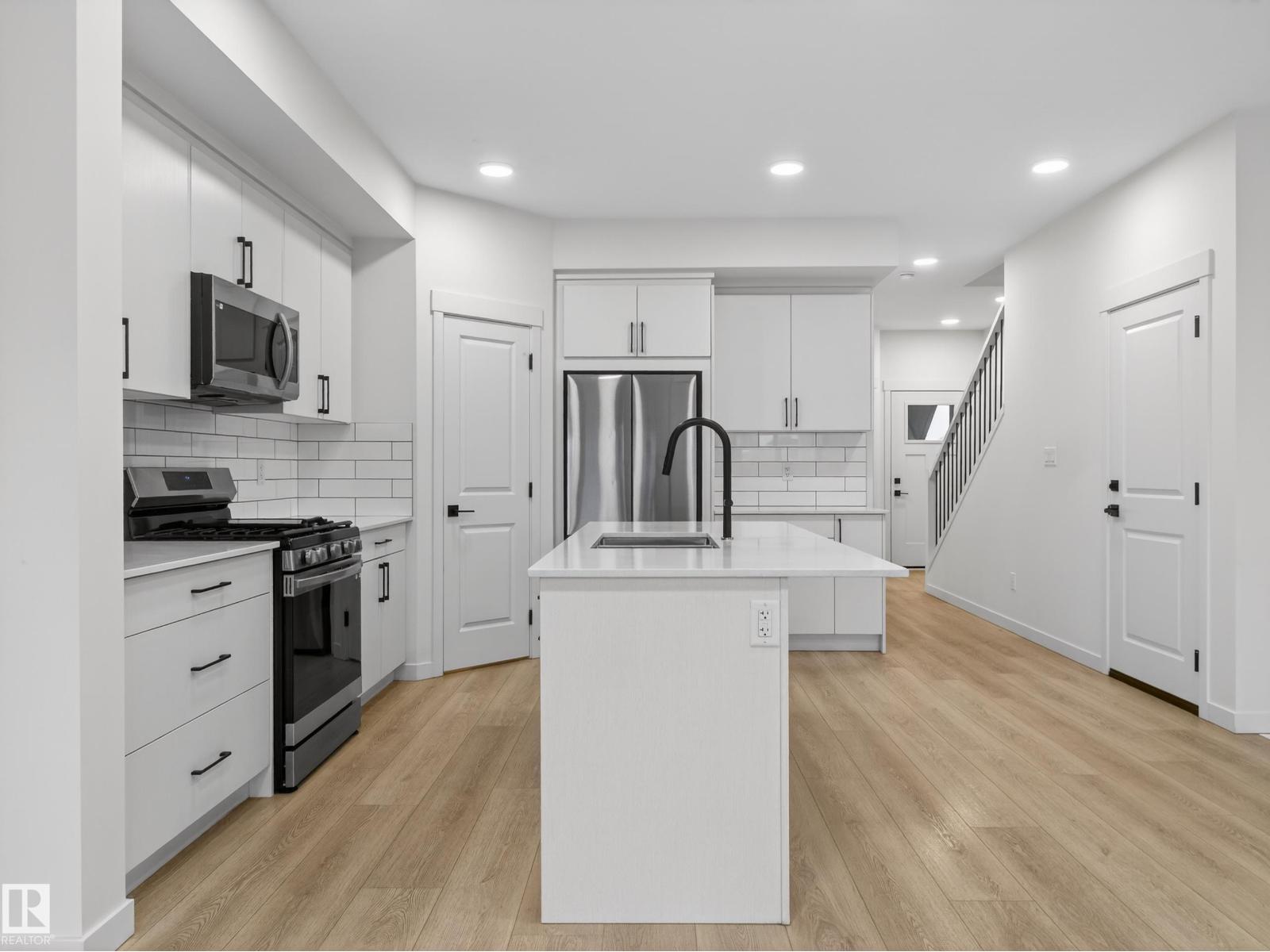 1303 Podersky WD SW, Edmonton