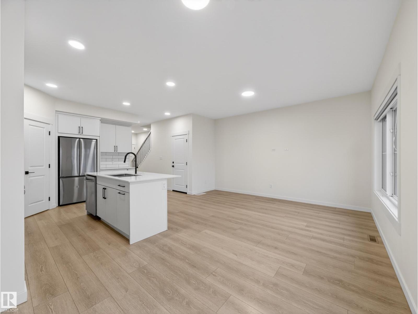 1303 Podersky WD SW, Edmonton