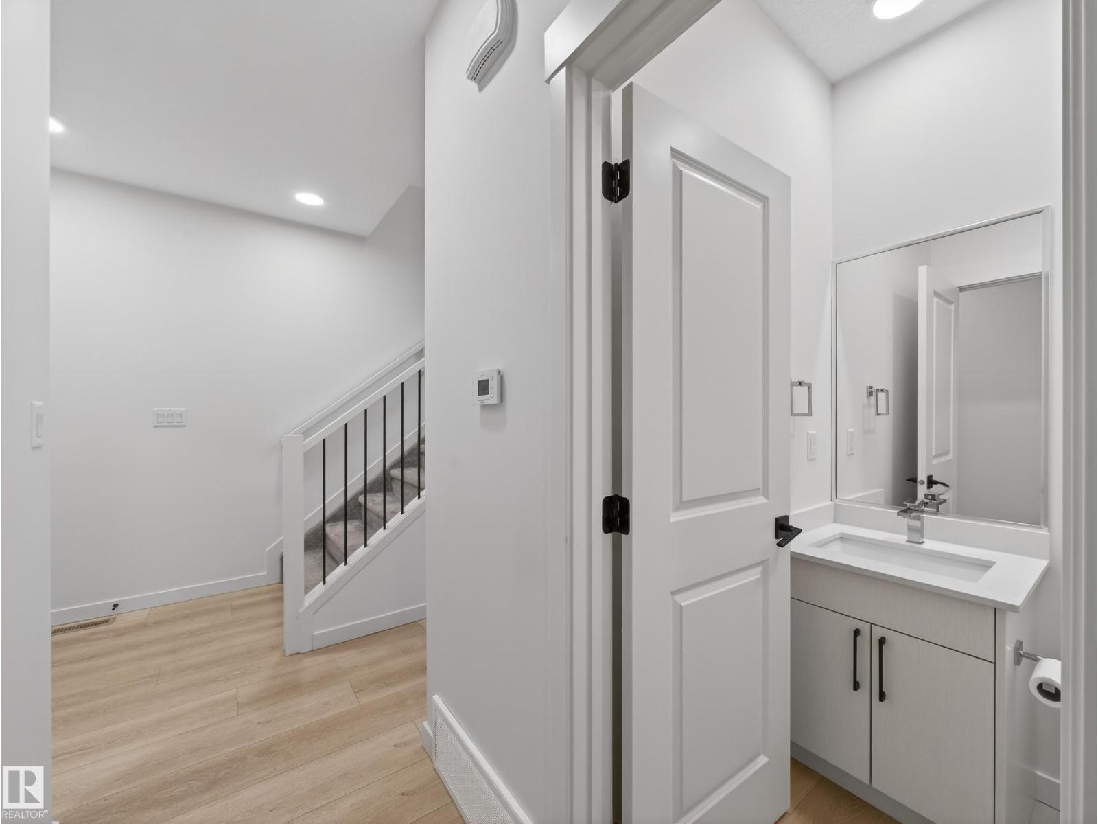 1303 Podersky WD SW, Edmonton