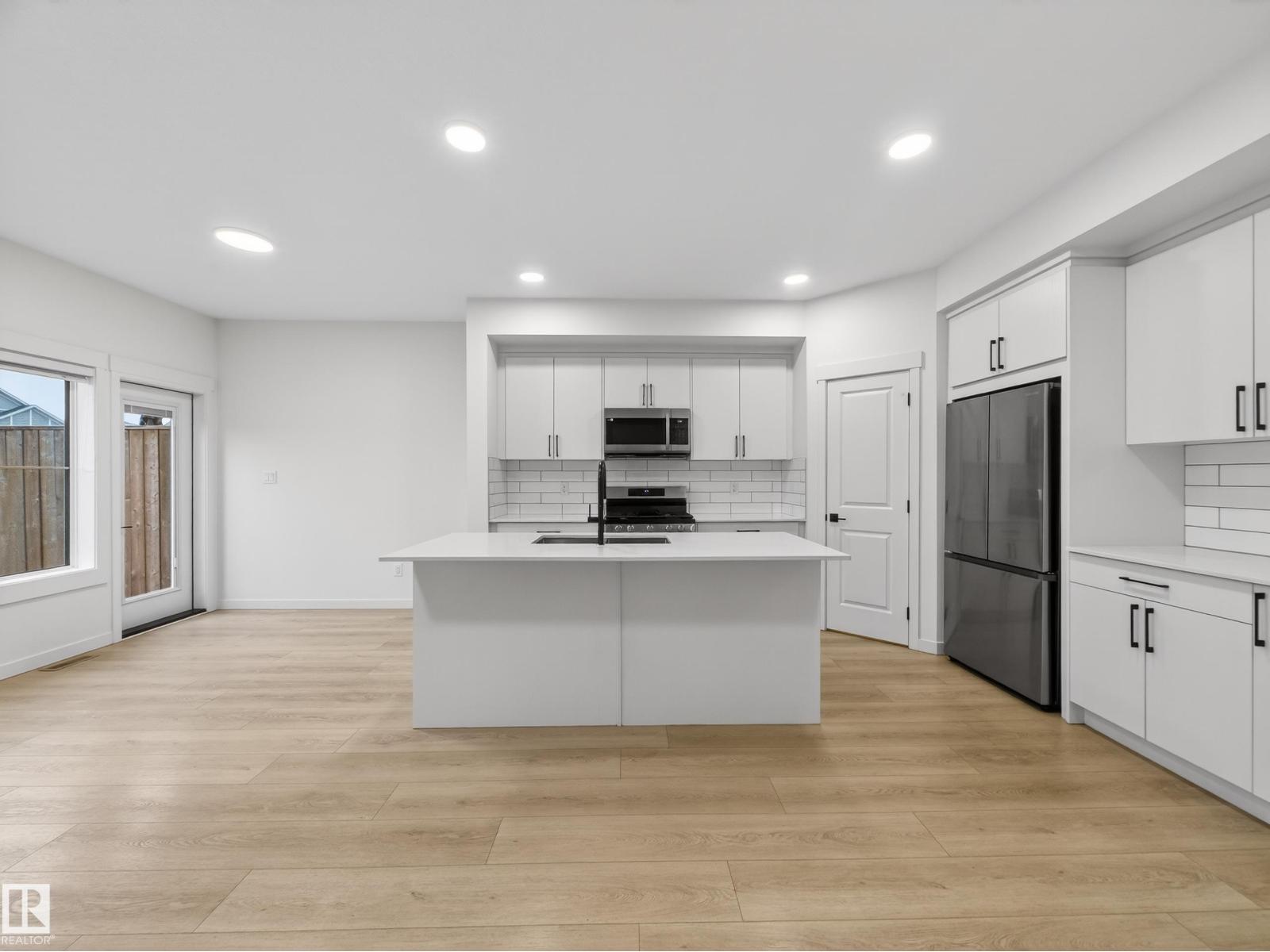 1303 Podersky WD SW, Edmonton