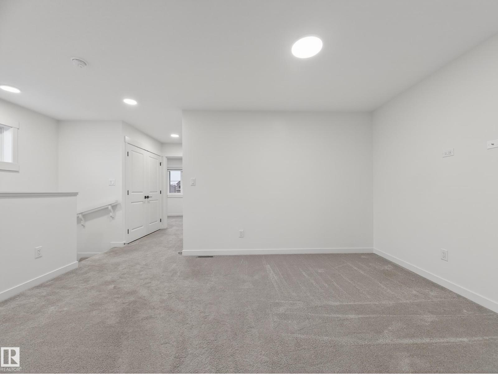 1303 Podersky WD SW, Edmonton