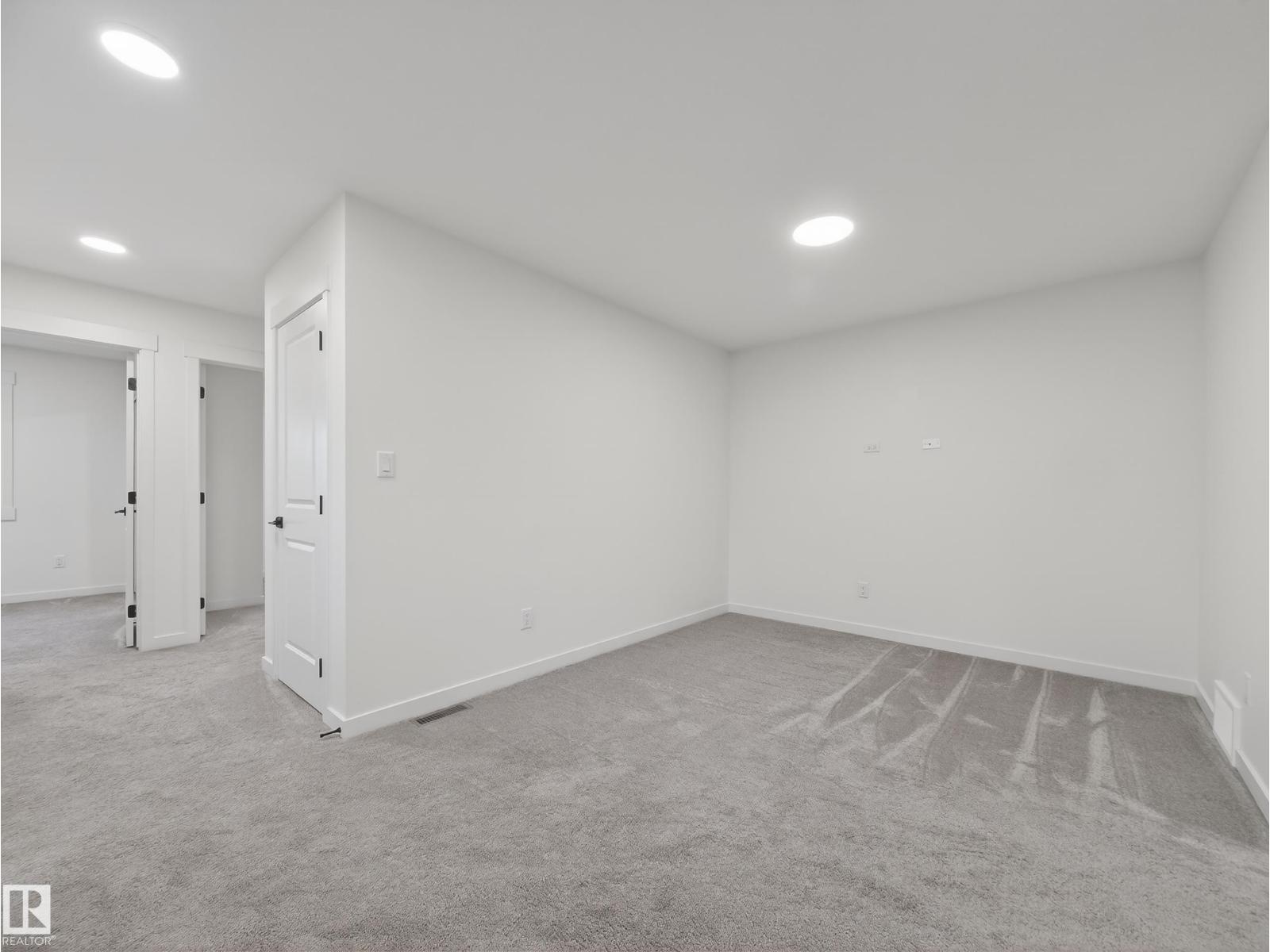 1303 Podersky WD SW, Edmonton