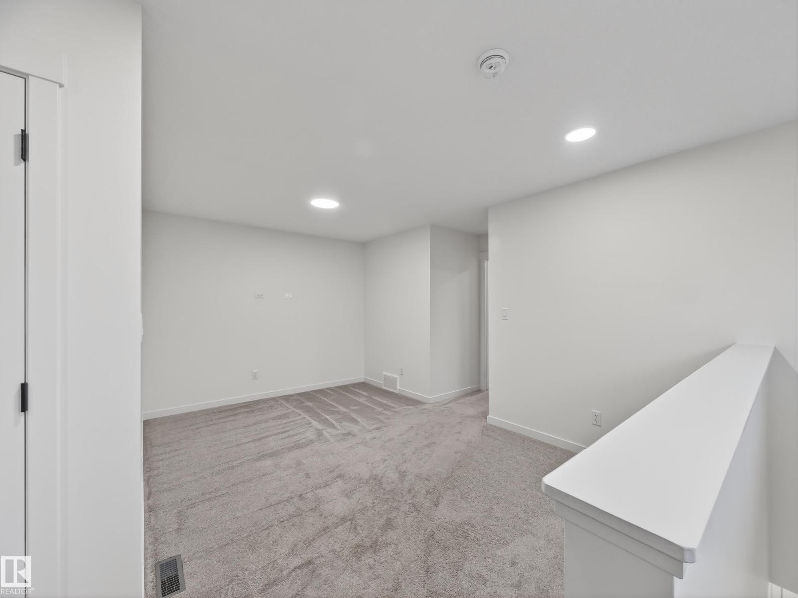 1303 Podersky WD SW, Edmonton