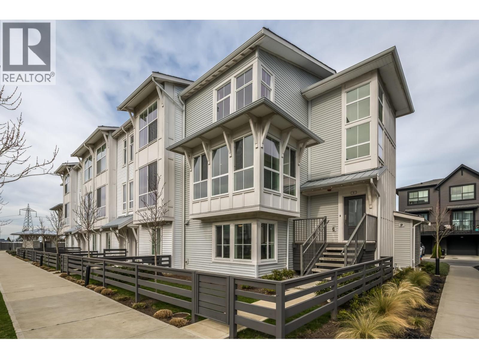 #6-4726 ORCA Way, Tsawwassen