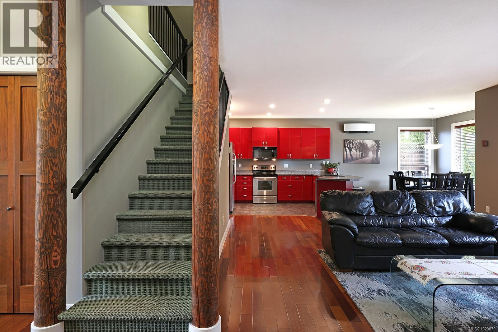 2228 SWALLOW CRES - 27