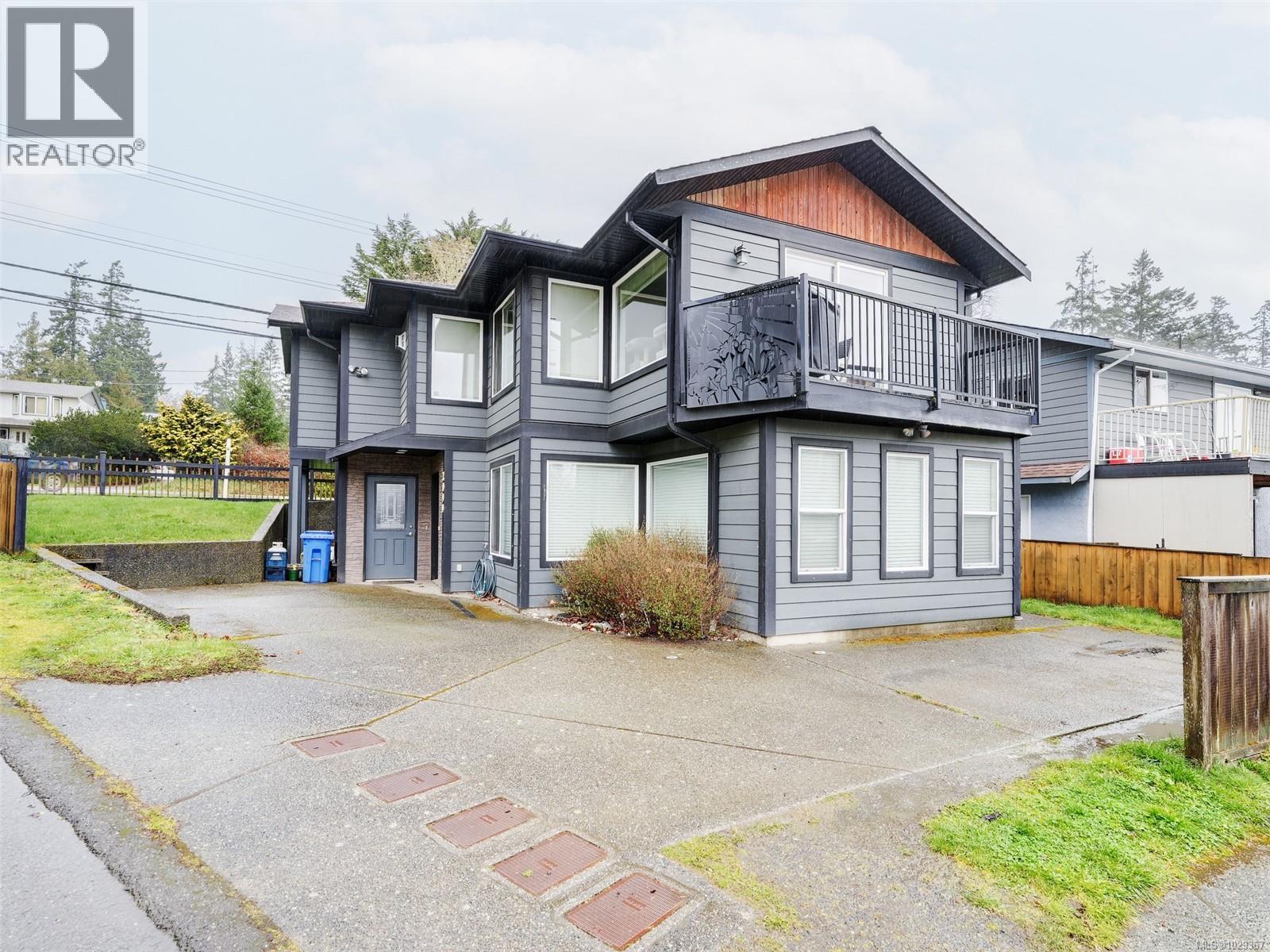 2099 MAPLE AVE S - 25