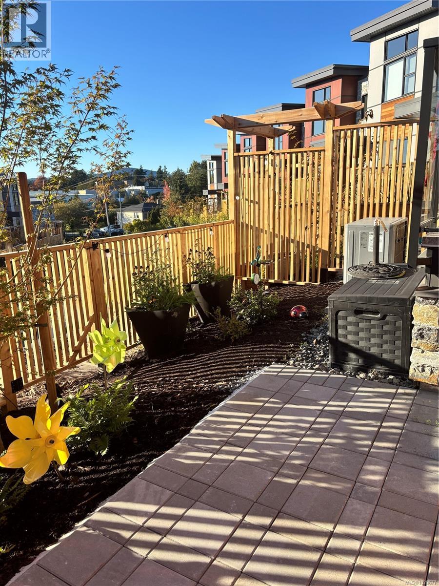 26 4253 Dieppe Road, Saanich