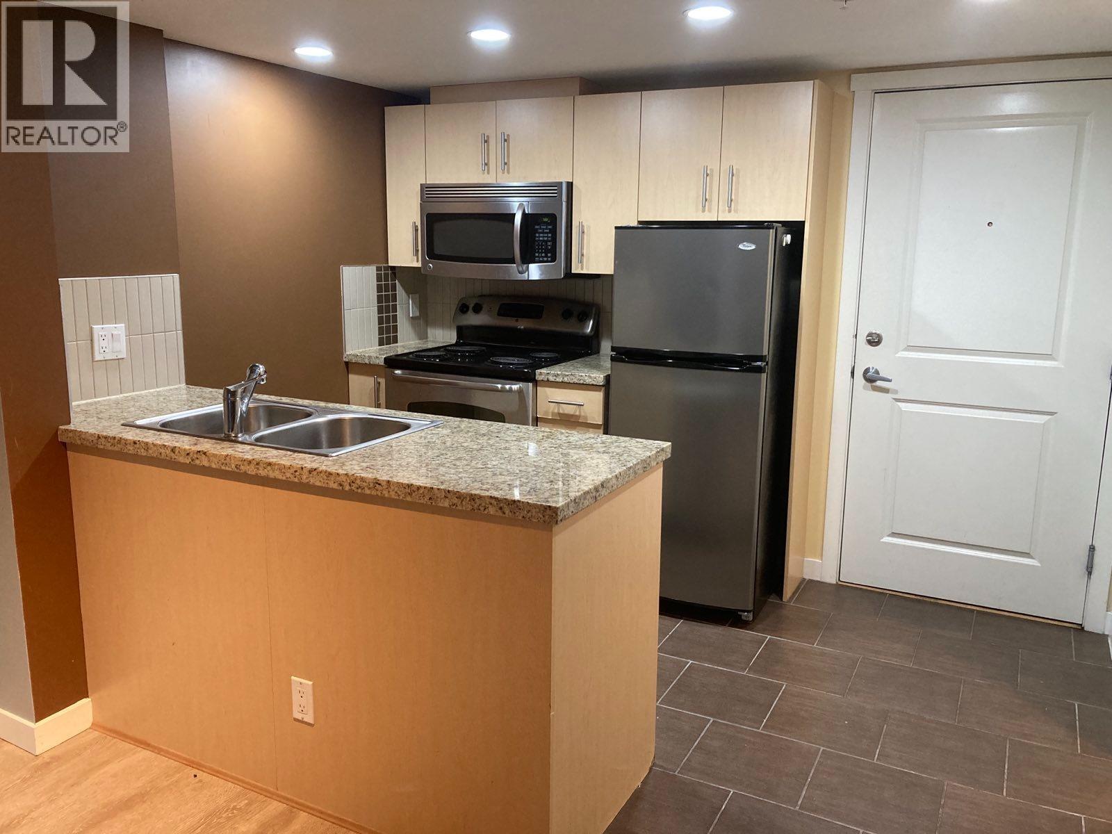 310 200 KEARY STREET, New Westminster