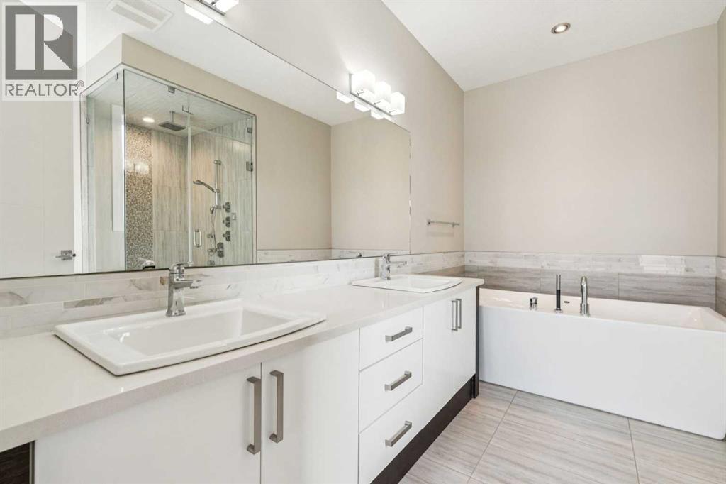 Single Family House for Sale in A Regent Crescent NE Renfrew Calgary 