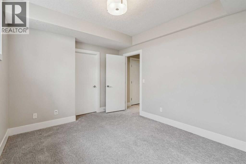 Single Family House for Sale in A Regent Crescent NE Renfrew Calgary 