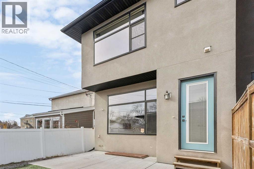 Single Family House for Sale in A Regent Crescent NE Renfrew Calgary 