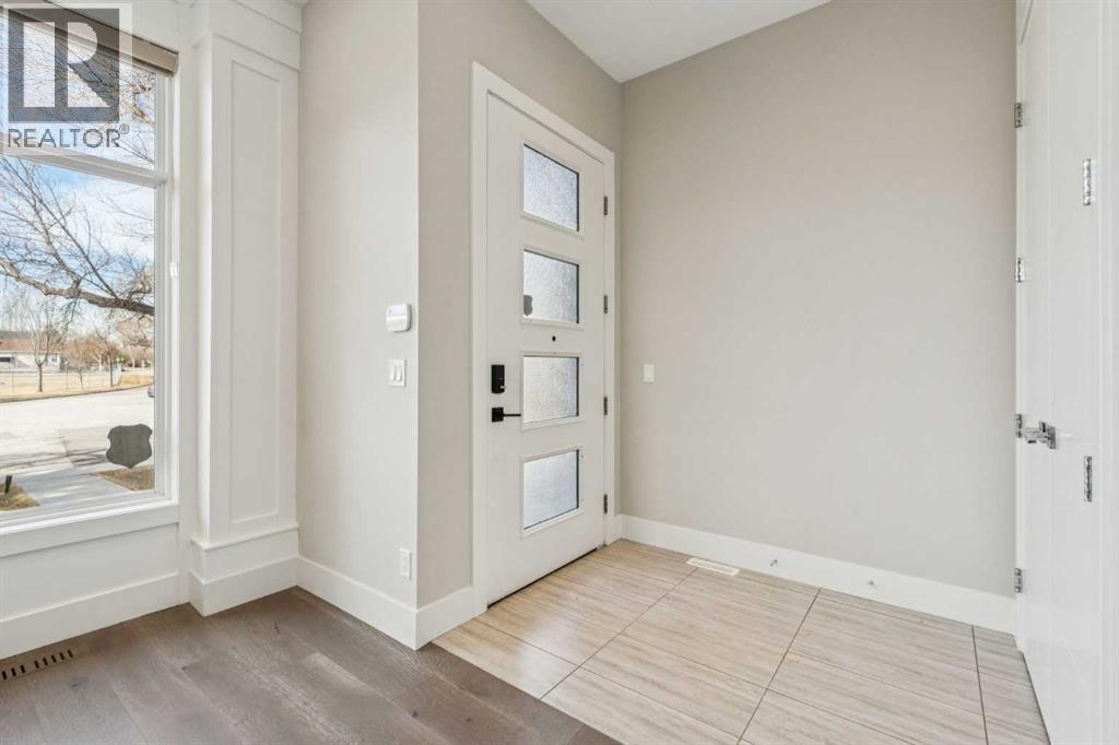 Single Family House for Sale in A Regent Crescent NE Renfrew Calgary 