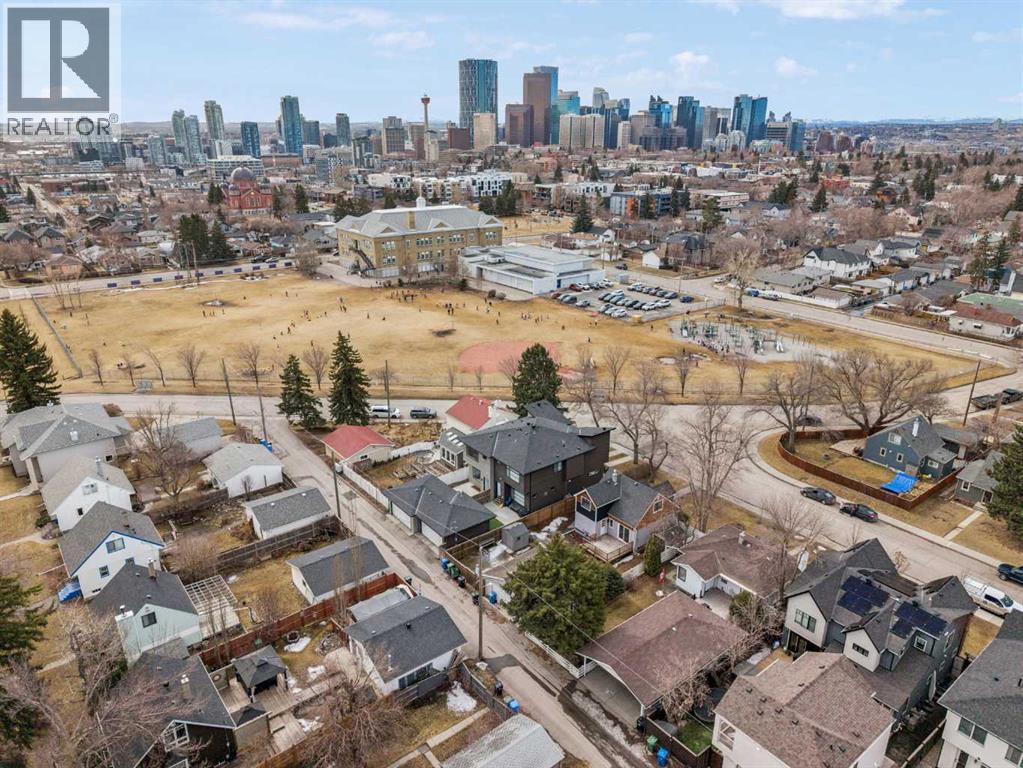 Single Family House for Sale in A Regent Crescent NE Renfrew Calgary 