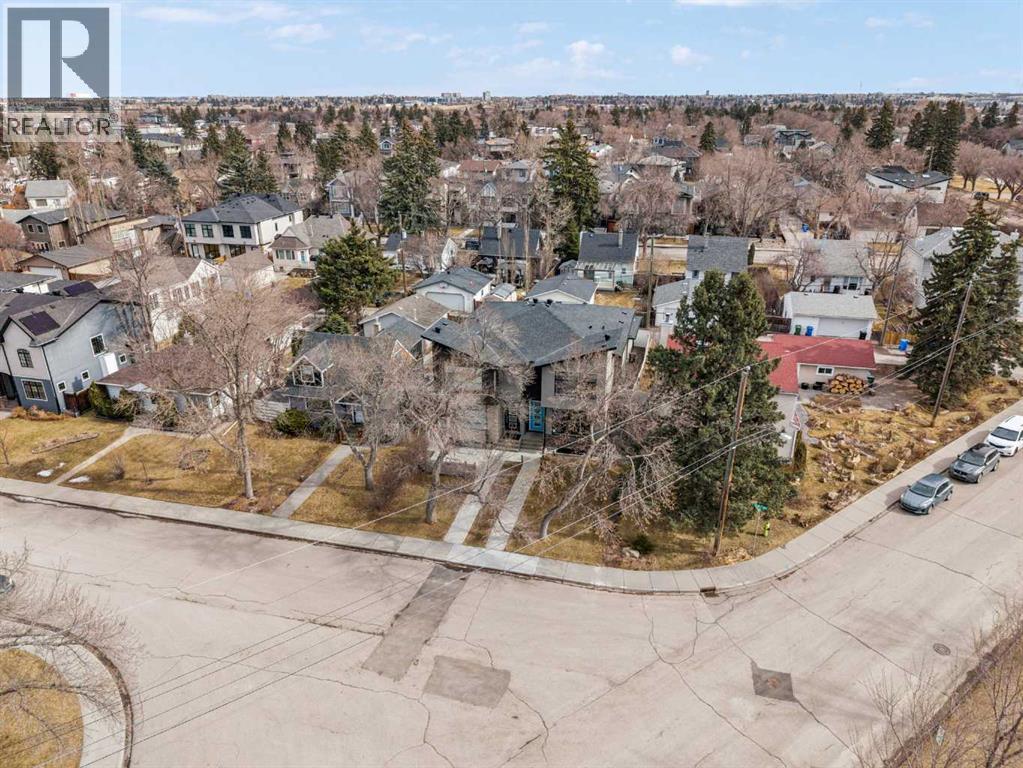 Single Family House for Sale in A Regent Crescent NE Renfrew Calgary 