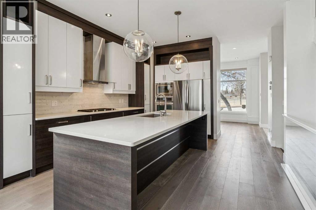 Single Family House for Sale in A Regent Crescent NE Renfrew Calgary 