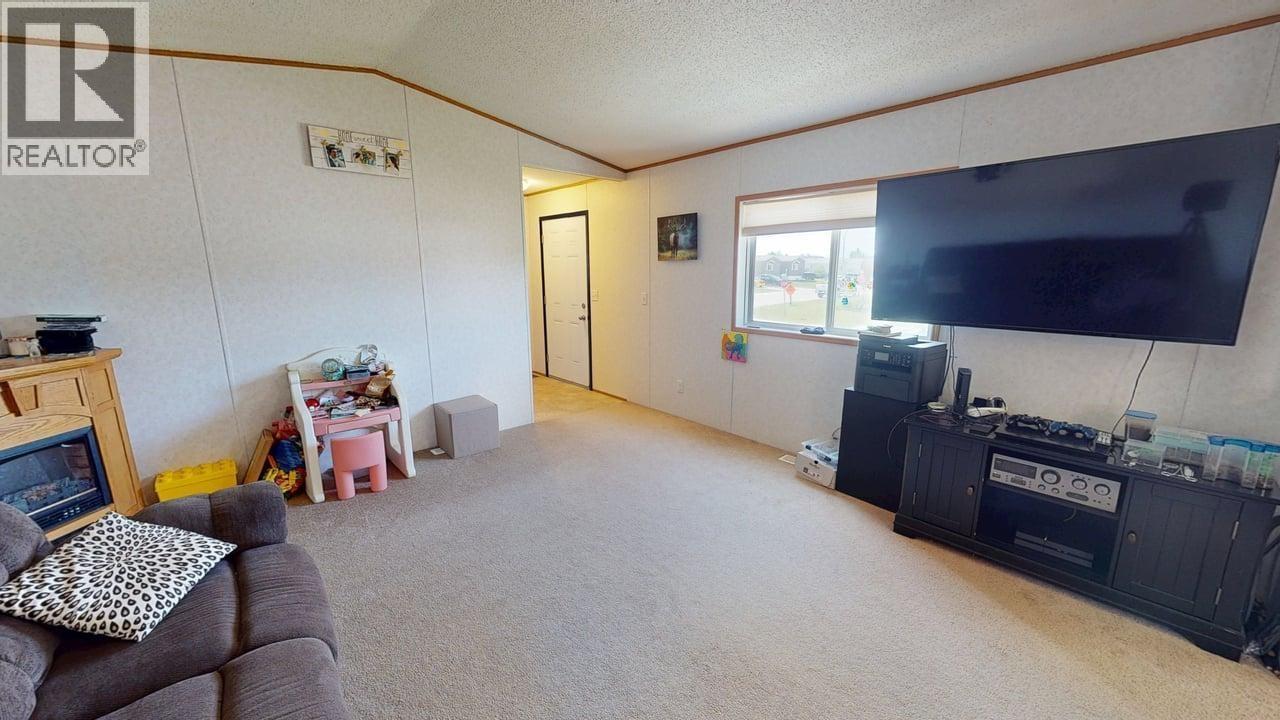 7926 85A AVENUE - 10
