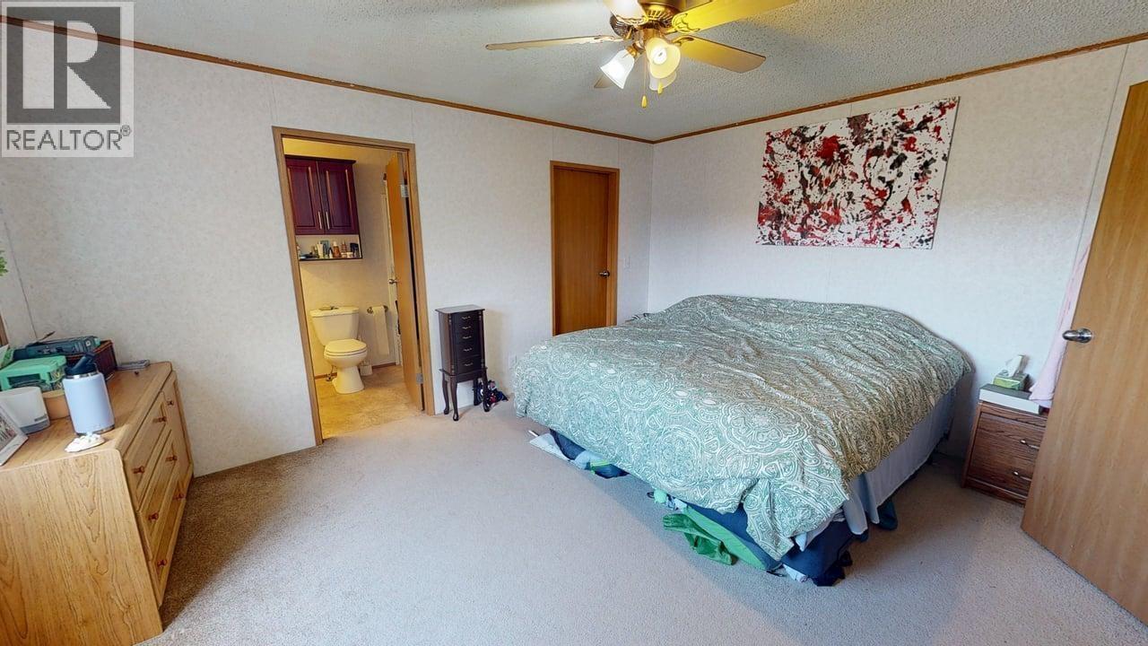 7926 85A AVENUE - 12