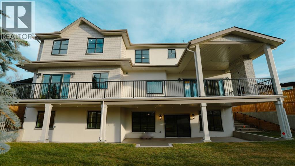 Single Family House for Sale in  Toronto Crescent NW St Andrews Heights Calgary 