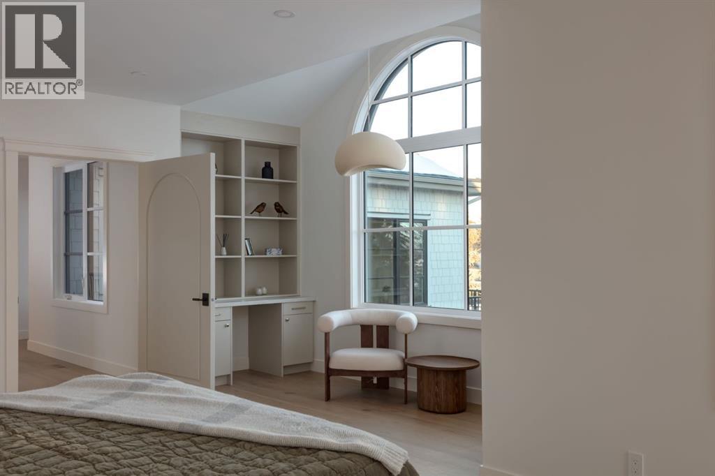 Single Family House for Sale in  Toronto Crescent NW St Andrews Heights Calgary 