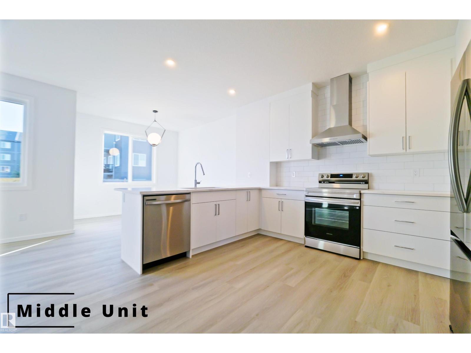 7694 174A AV NW - 22