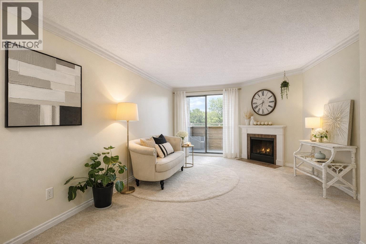 312 615 NORTH Road - main photo