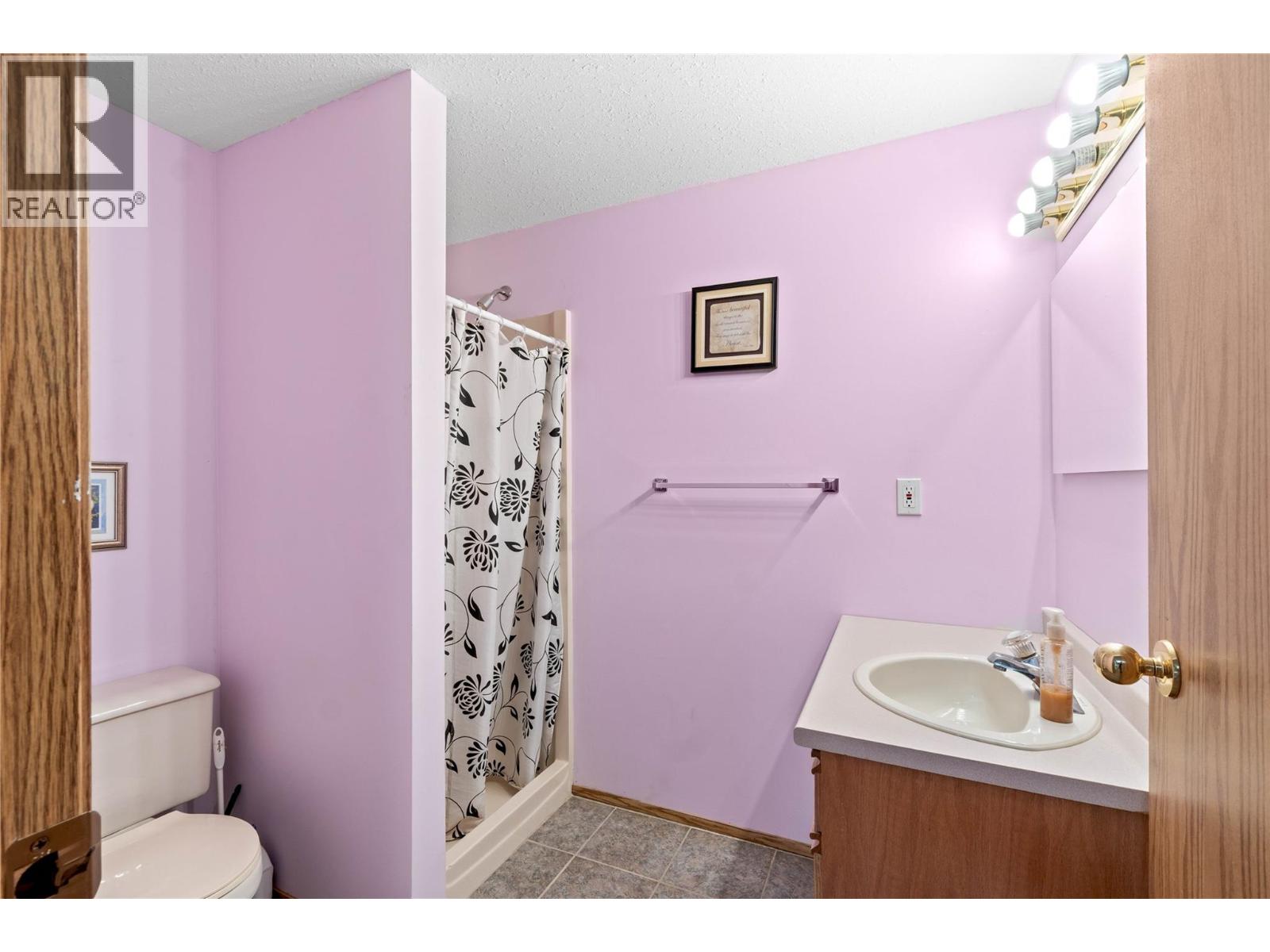 1120 14th Street, Kamloops