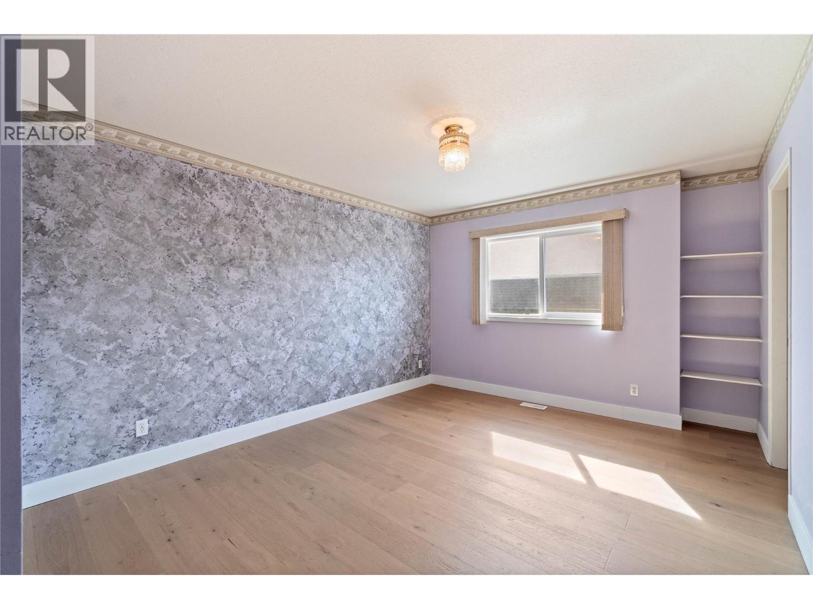 1120 14th Street, Kamloops