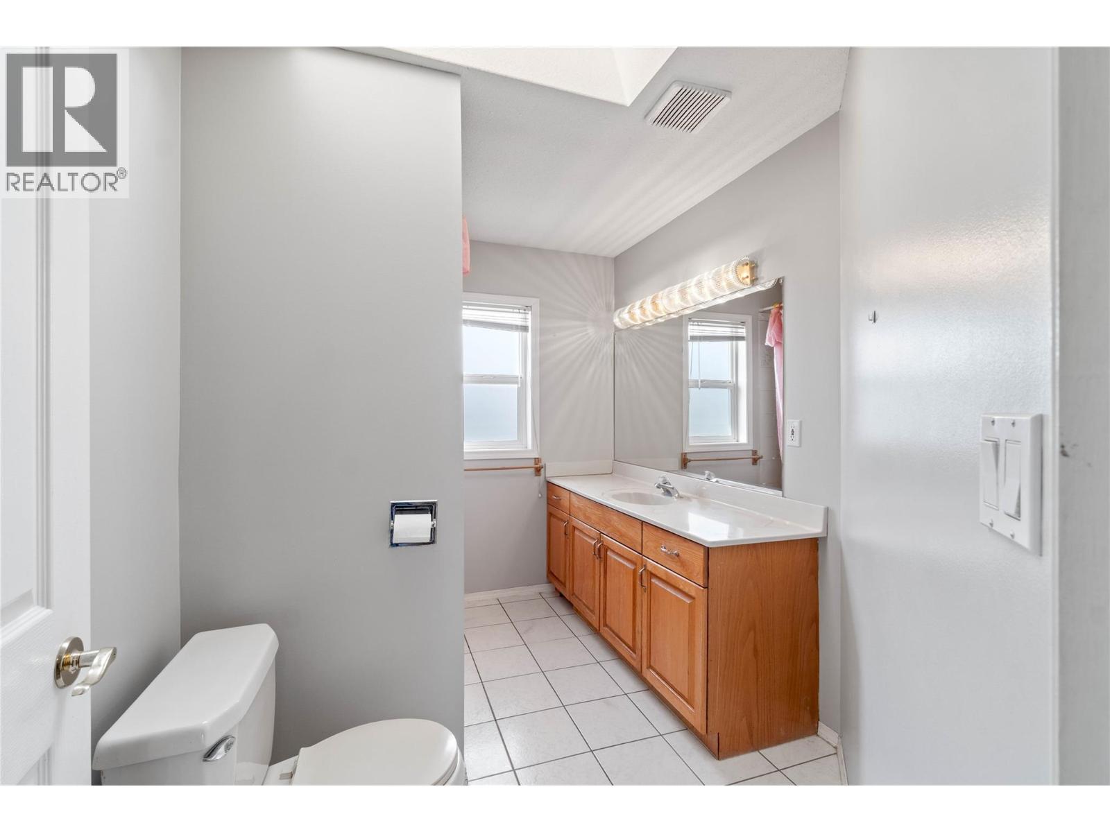 1120 14th Street, Kamloops