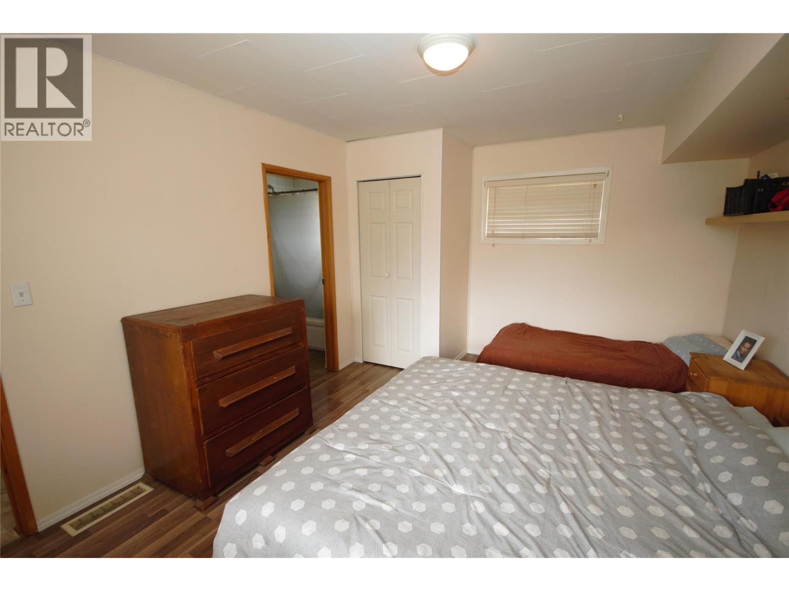 892 McKinney Road, Oliver