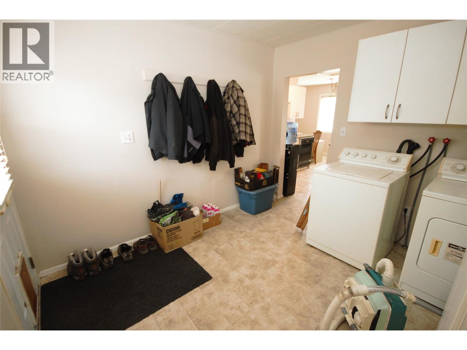 892 McKinney Road, Oliver