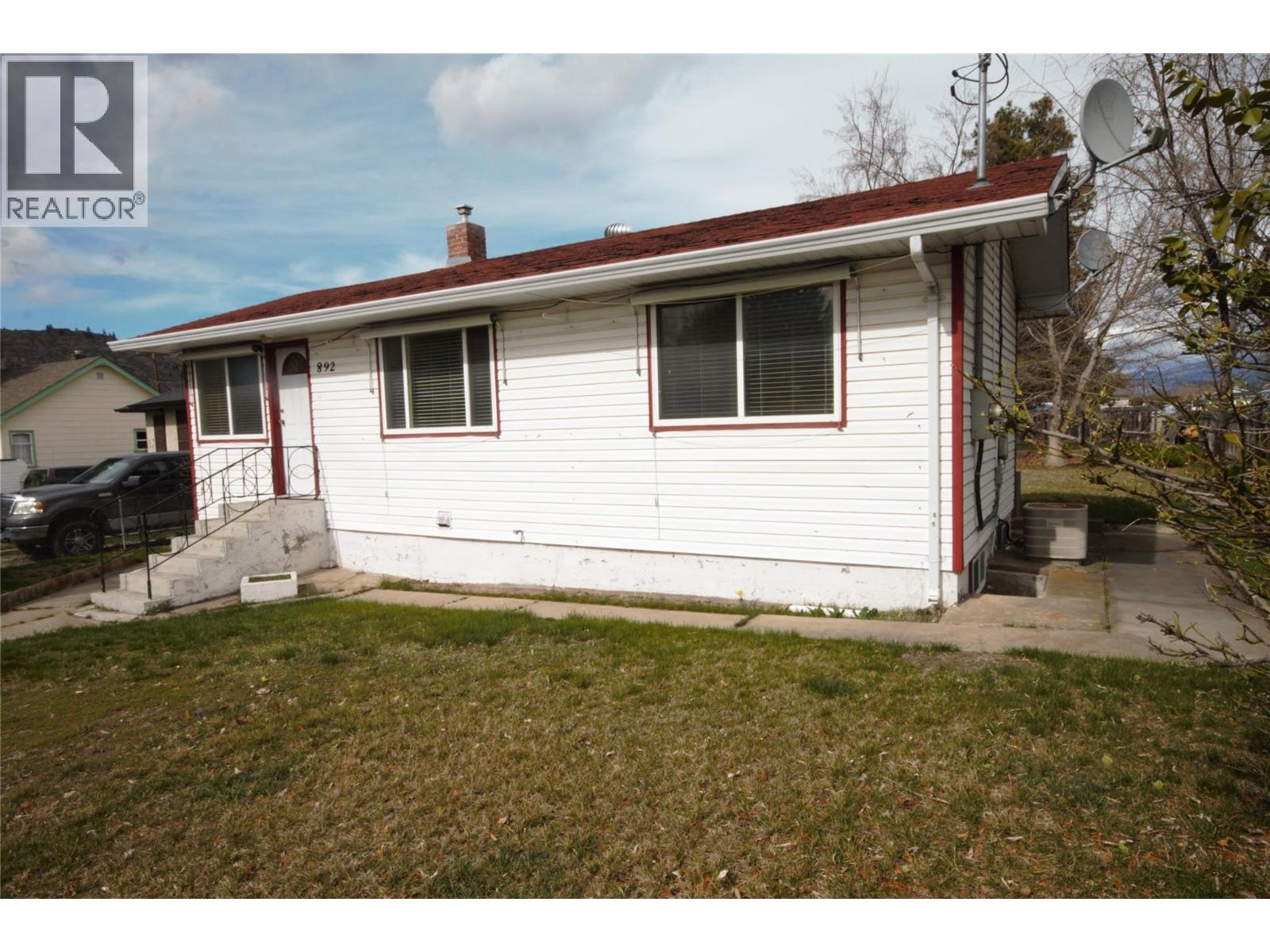 892 McKinney Road, Oliver