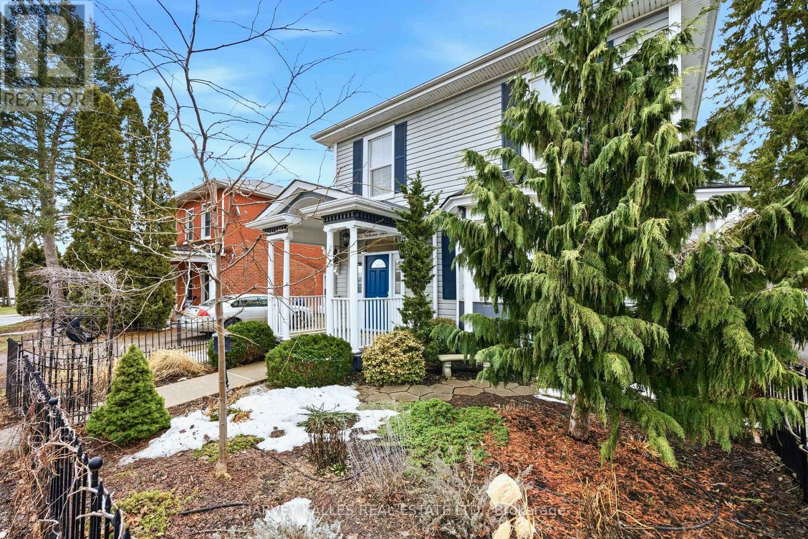 167 VICTORIA AVENUE - 2