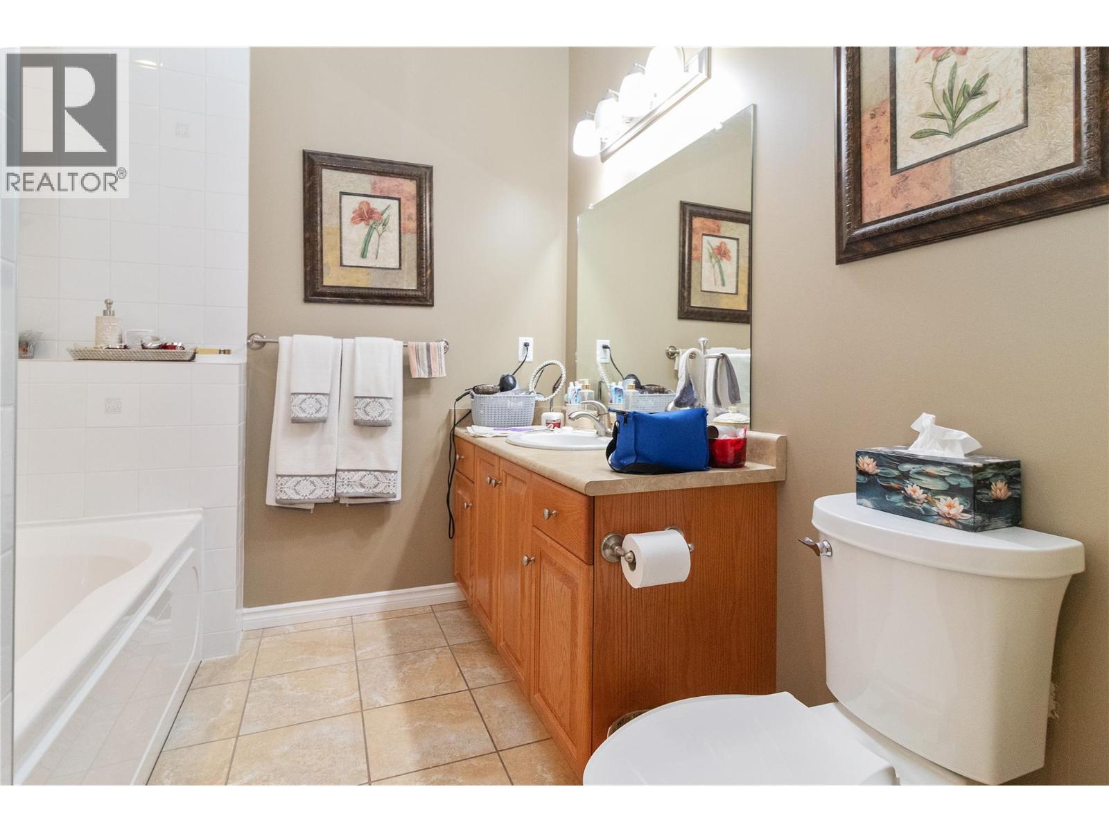 804 1967 Underhill Street, Kelowna