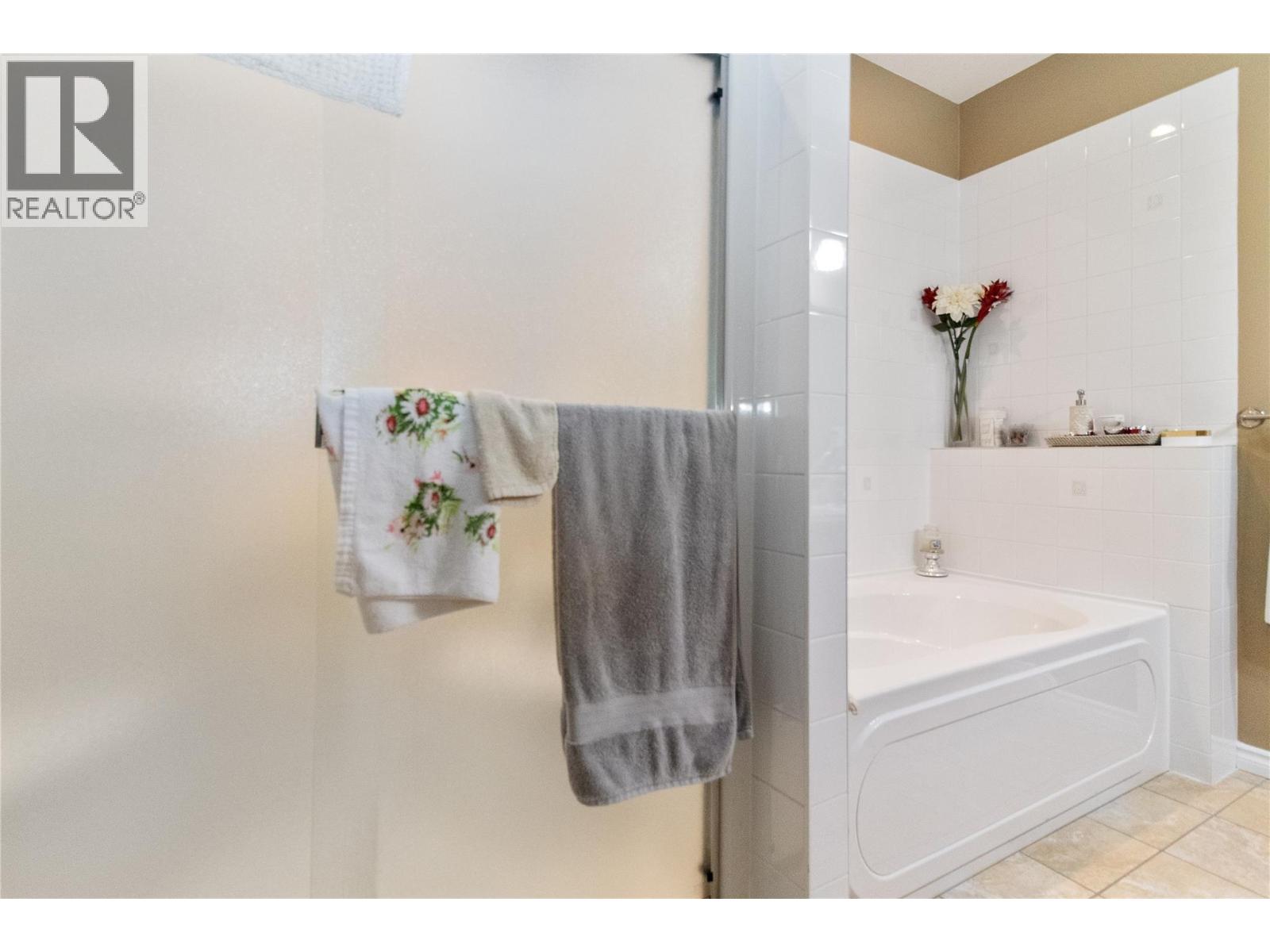 804 1967 Underhill Street, Kelowna