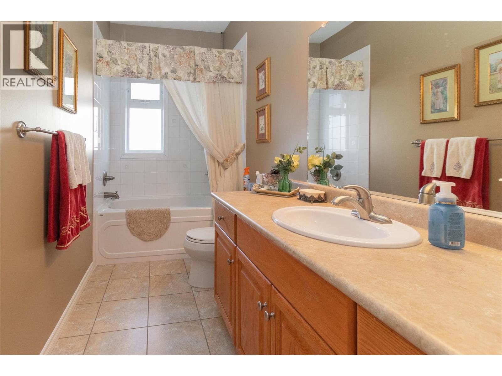 804 1967 Underhill Street, Kelowna