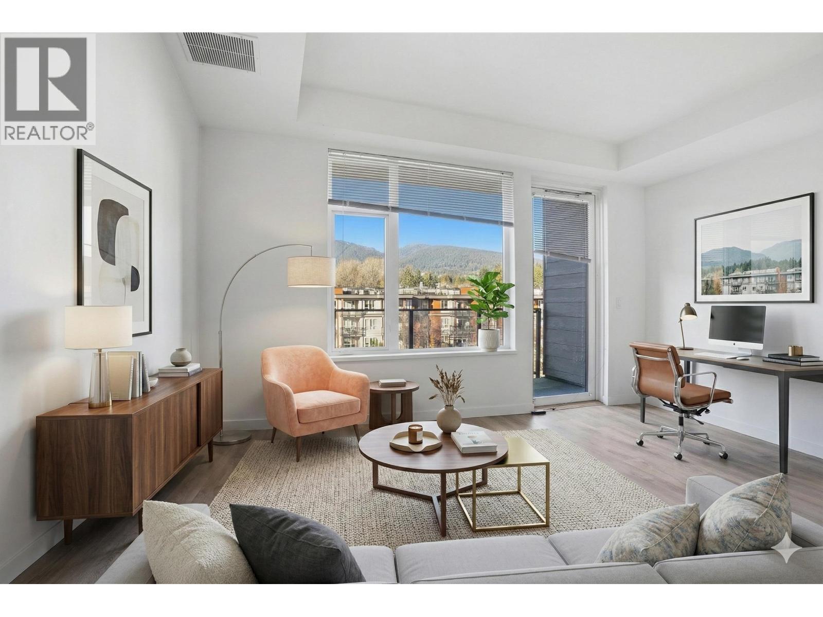 414 725 MARINE Drive - main photo