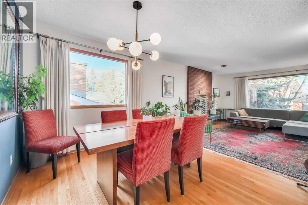 Single Family House Bi-level for Sale in  Wapiti Drive SE Willow Park Calgary 