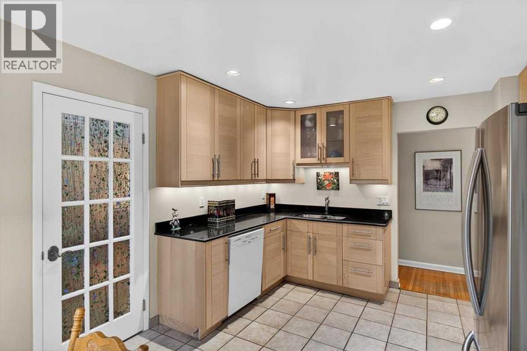 Single Family House Bungalow for Sale in   Street SW Killarney/Glengarry Calgary 