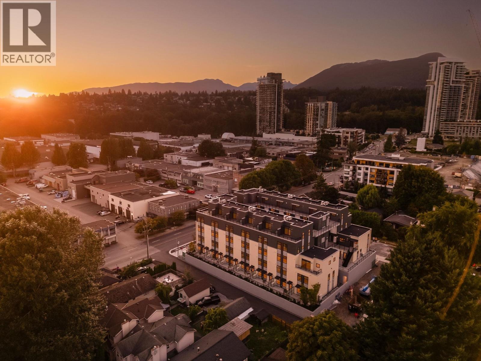 102 342 MOUNTAIN HIGHWAY, North Vancouver