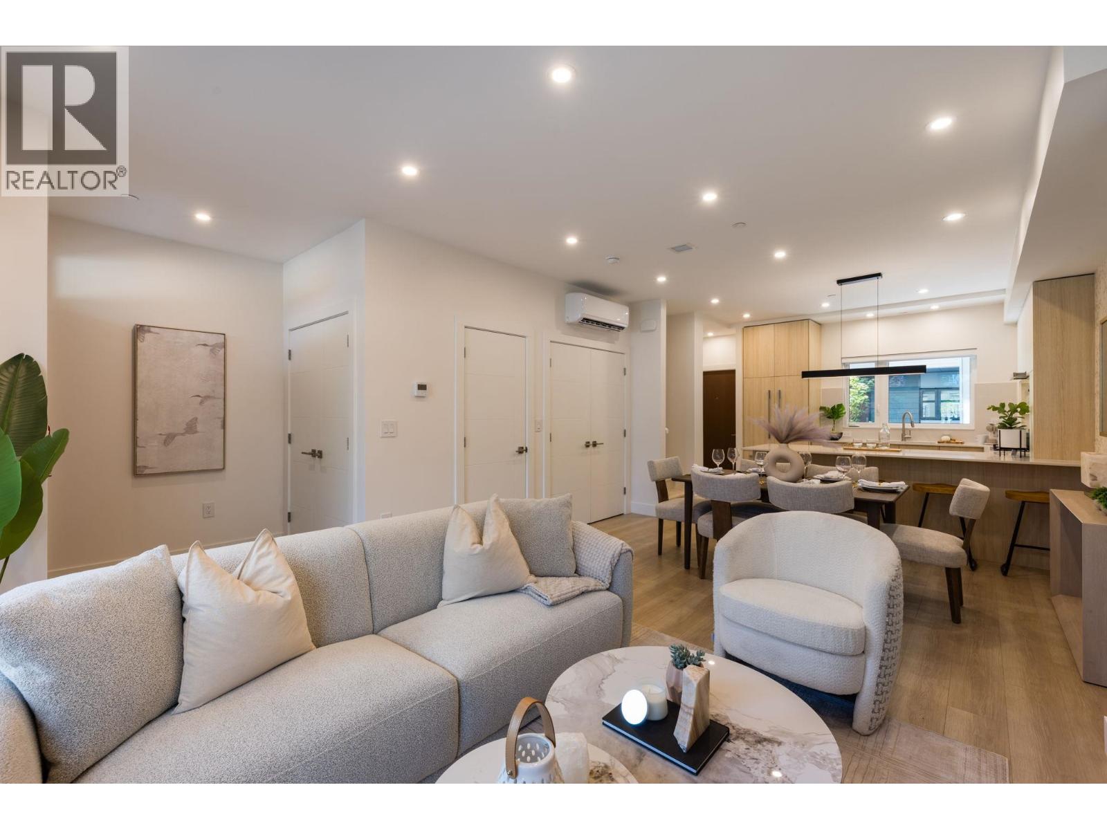 102 342 MOUNTAIN HIGHWAY, North Vancouver