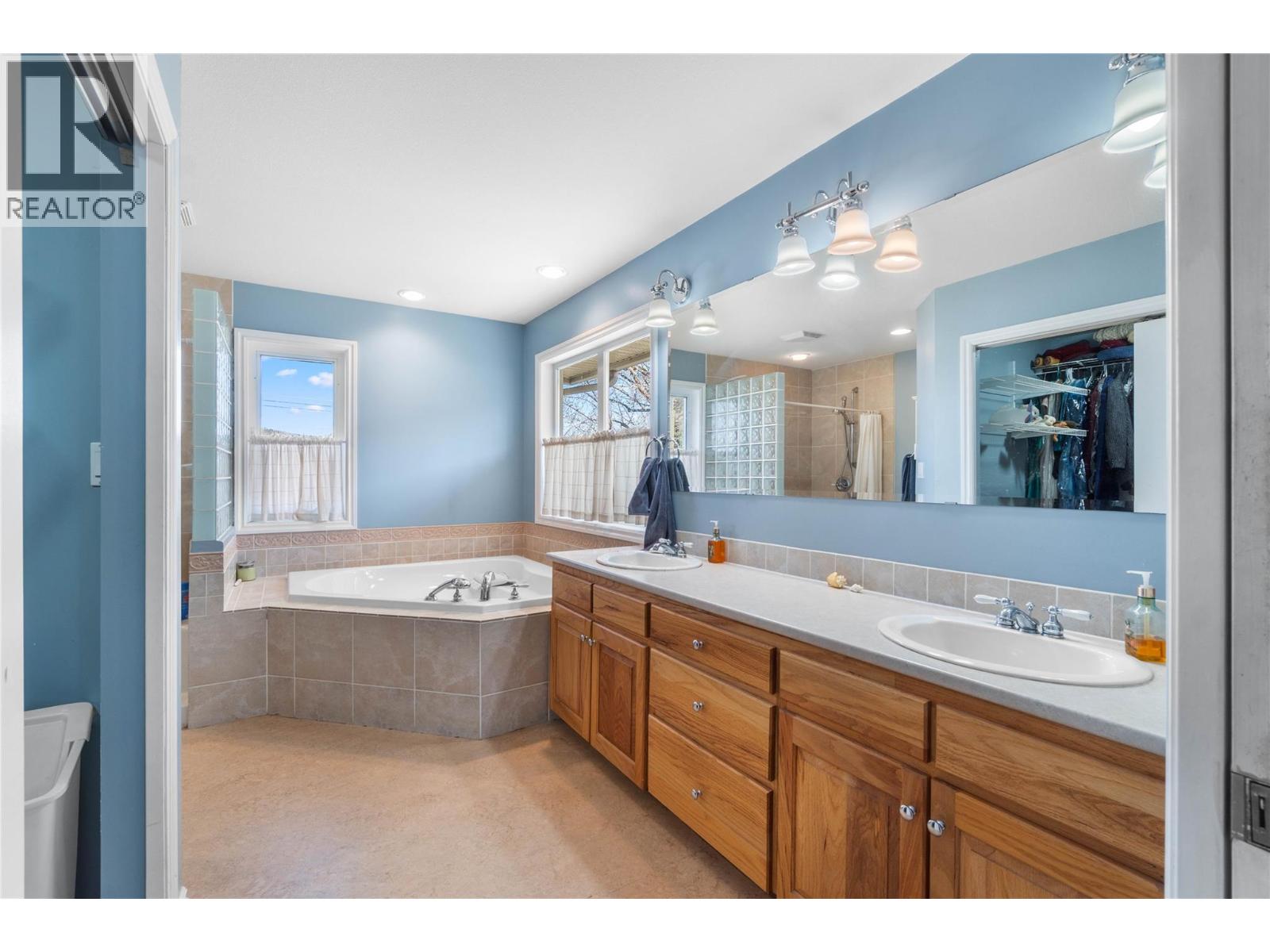  631 SETTLEMENT Road, Kamloops