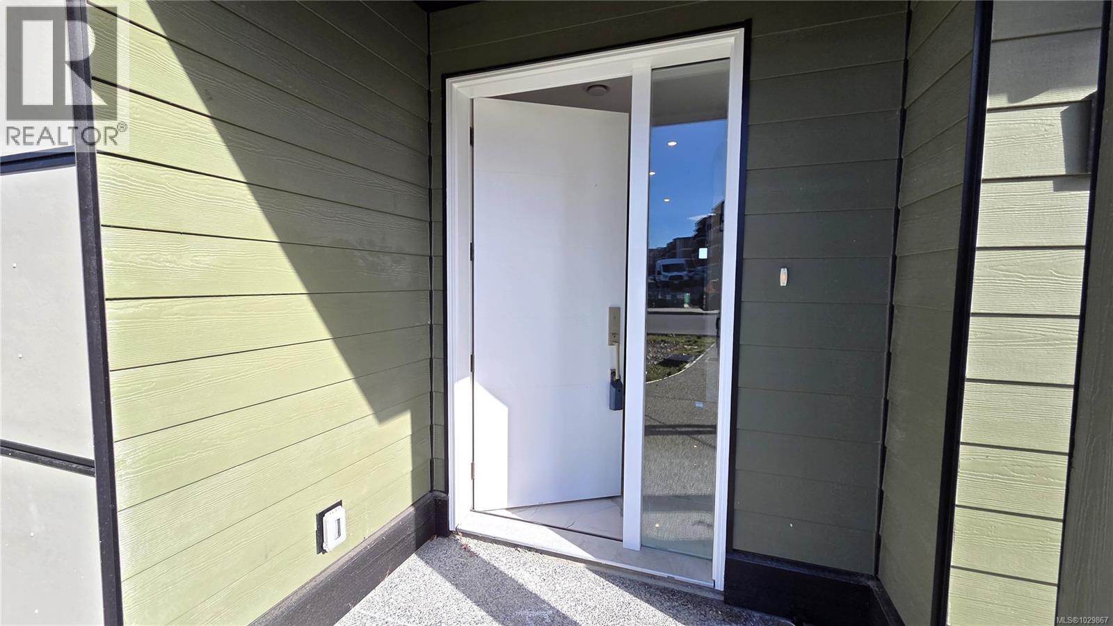 219 DUNBAR WAY - Image 3