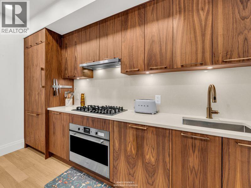 409 2550 GARDEN DRIVE