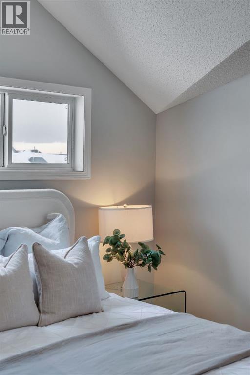 Single Family House for Sale in  Saddlefield Drive NE Saddle Ridge Calgary 