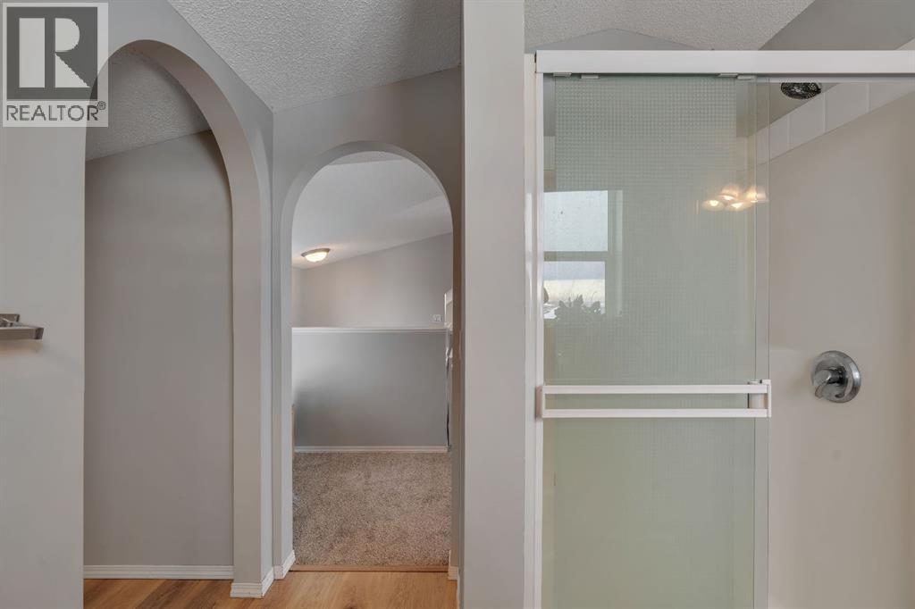 Single Family House for Sale in  Saddlefield Drive NE Saddle Ridge Calgary 