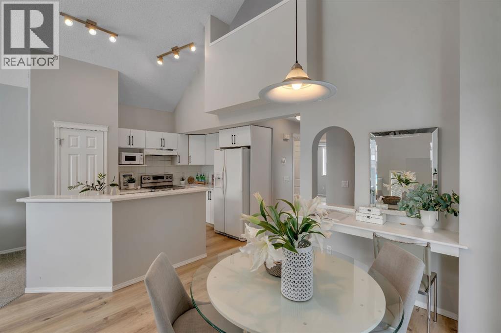 Single Family House for Sale in  Saddlefield Drive NE Saddle Ridge Calgary 