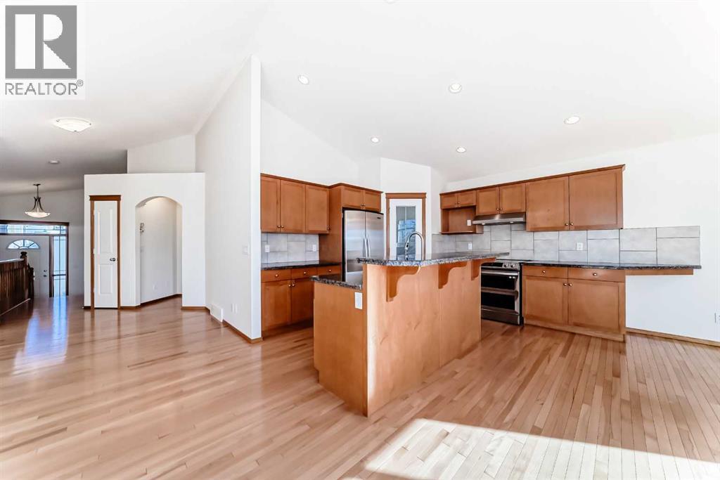 Single Family House Bungalow for Sale in  Cougartown Close SW Cougar Ridge Calgary 