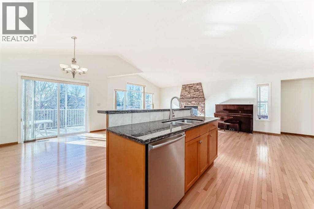 Single Family House Bungalow for Sale in  Cougartown Close SW Cougar Ridge Calgary 