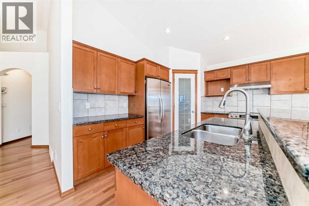 Single Family House Bungalow for Sale in  Cougartown Close SW Cougar Ridge Calgary 