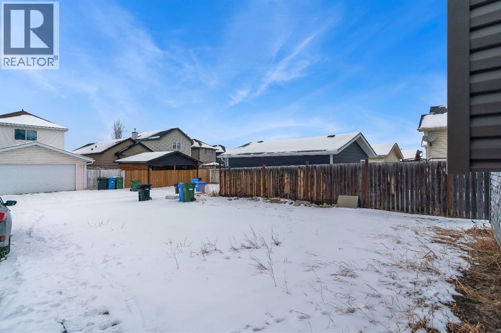 Single Family House for Sale in  Saddlefield Drive NE Saddle Ridge Calgary 